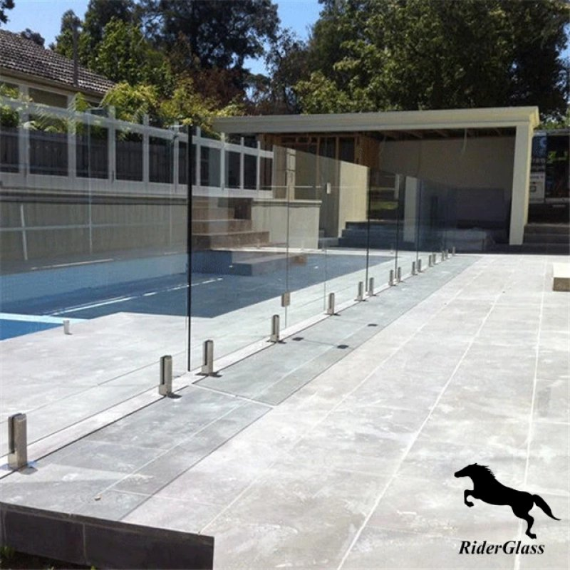 Vidrio de esgrima de piscina