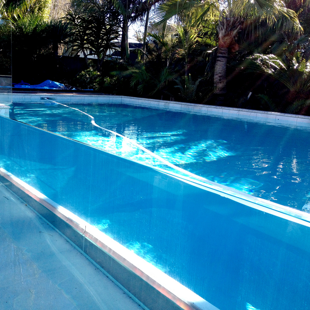 Piscina de vidrio
