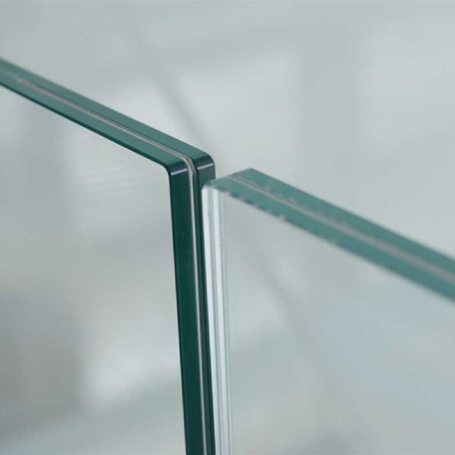 Vidrio laminado transparente
