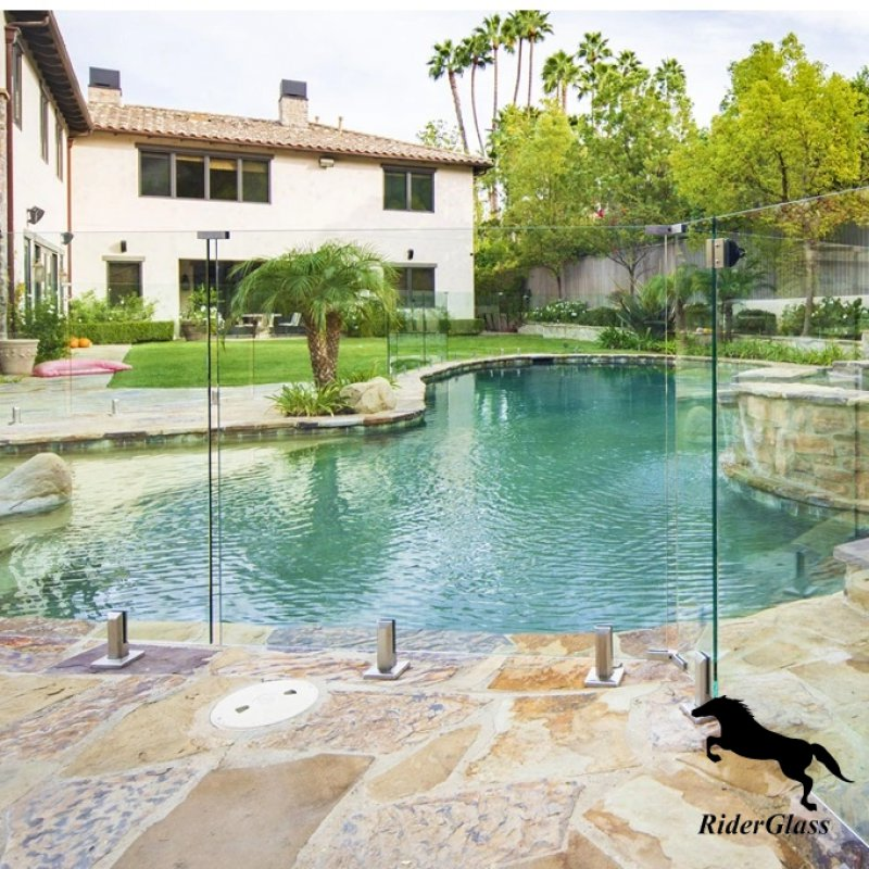 Vidrio de esgrima de piscina